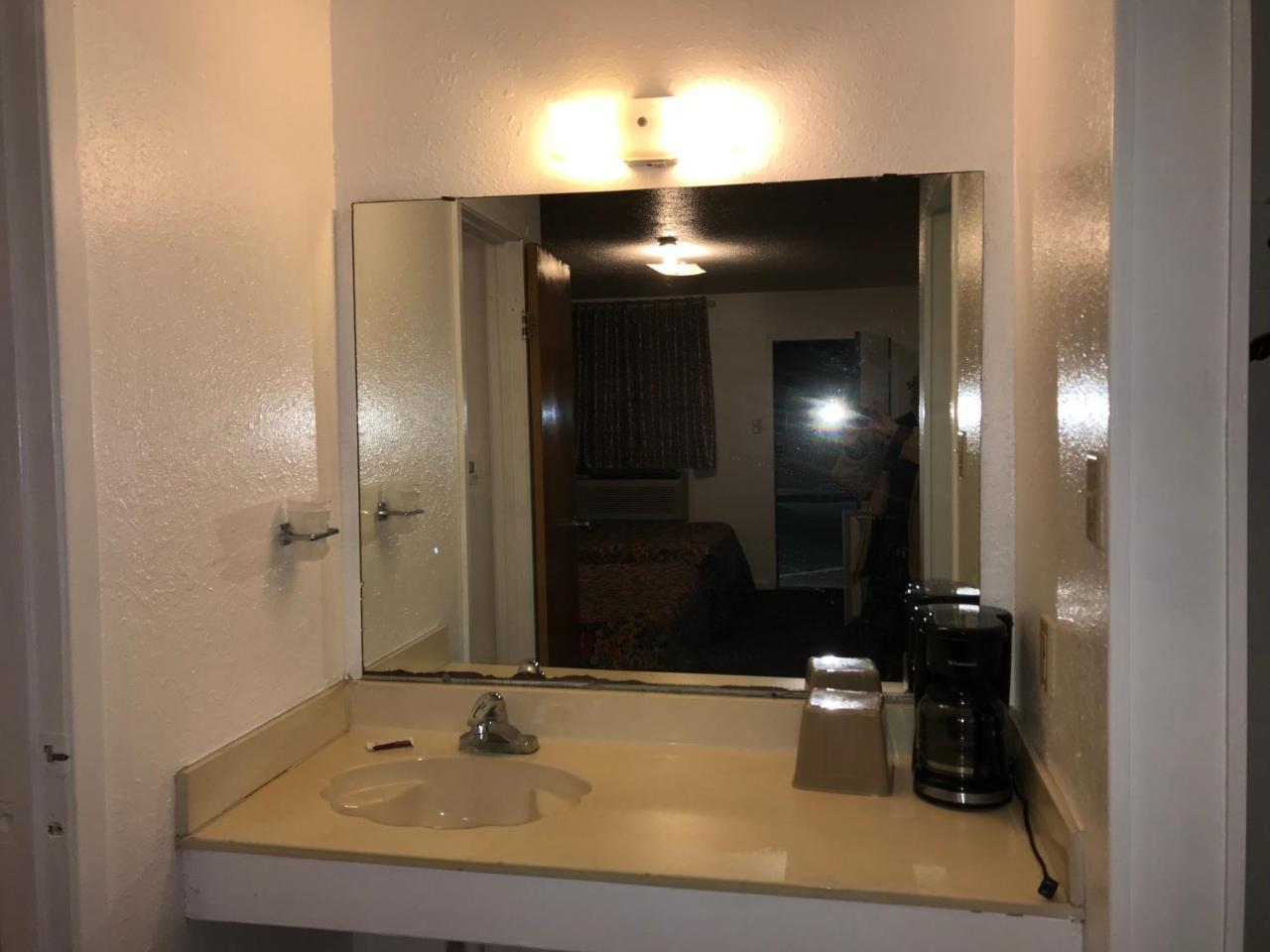 Luxury Inn George West Екстер'єр фото